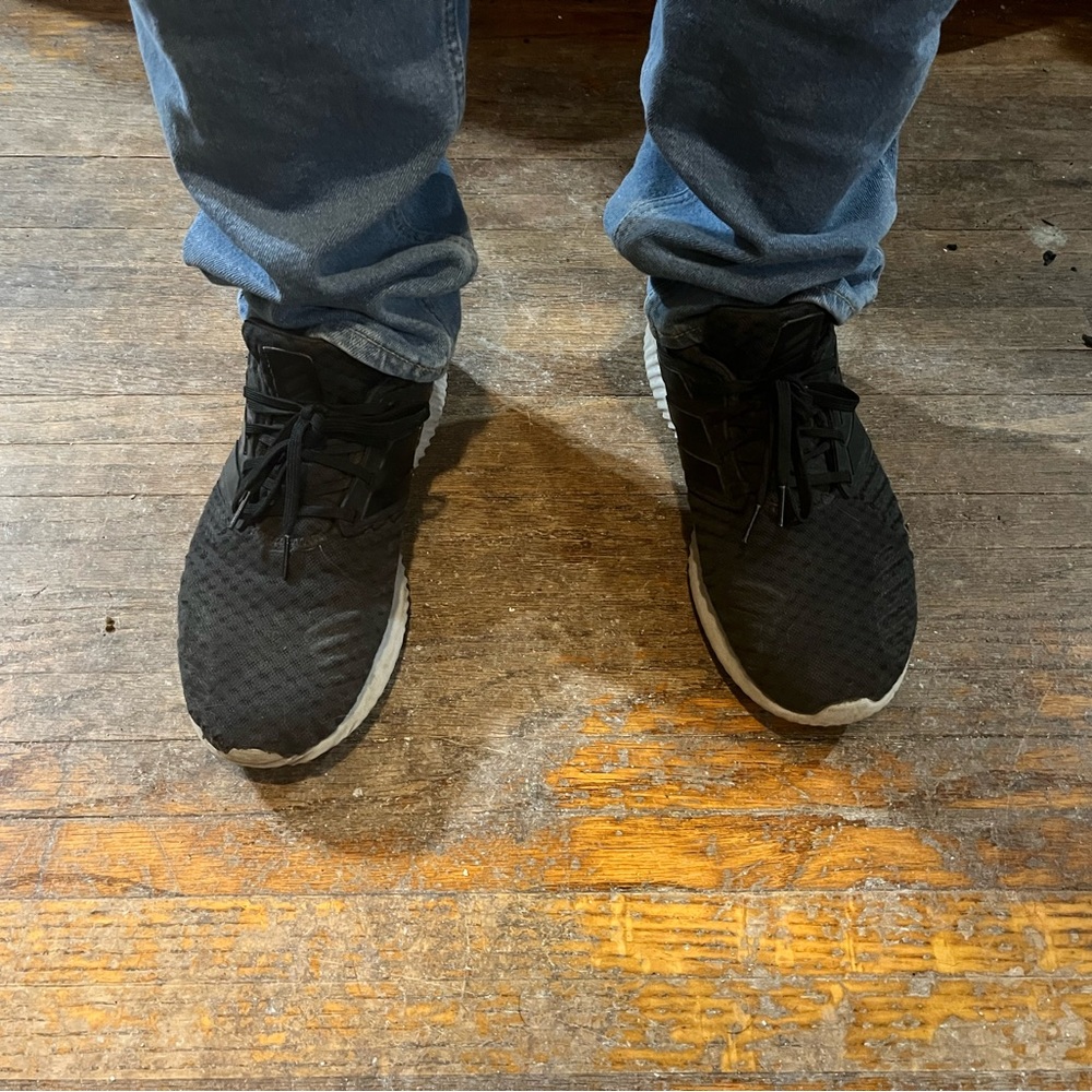 Adidas men’s sneakers